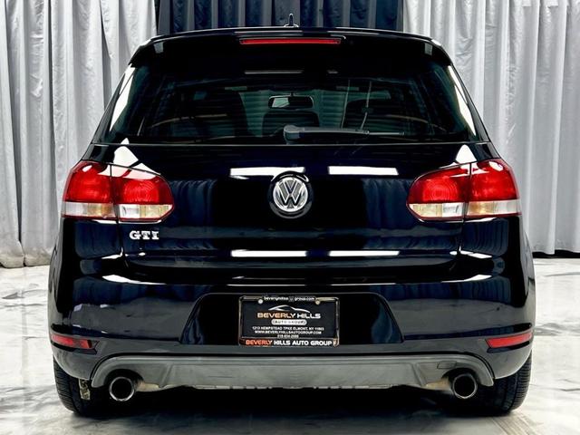 Photo of 2012 Black Volkswagen GTI
