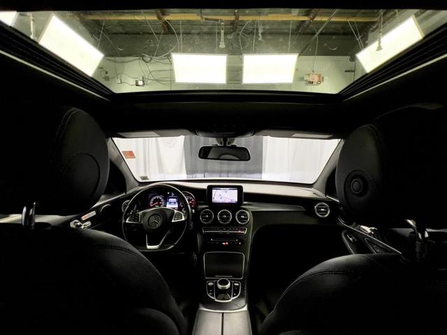 Photo of 2018 White Mercedes-Benz GLC 300