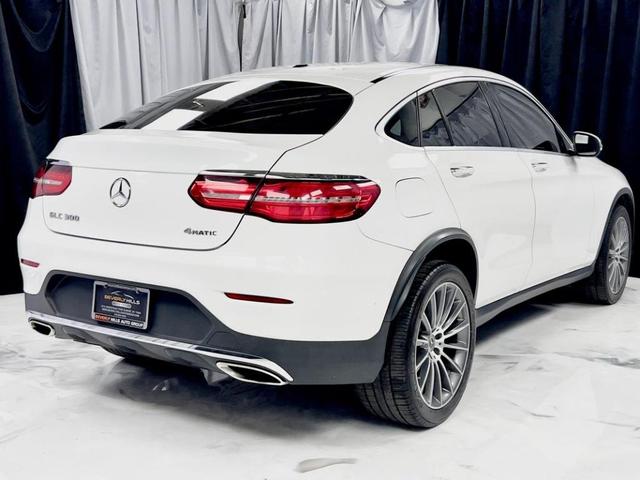 Photo of 2018 White Mercedes-Benz GLC 300