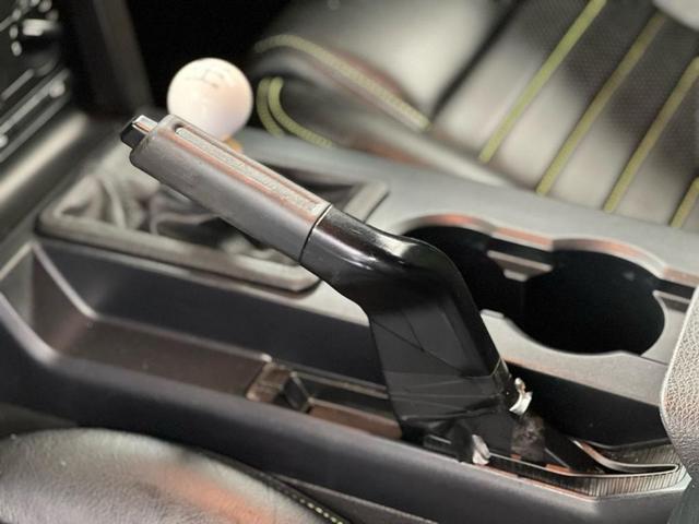 Photo of 2006 Green Ford Mustang