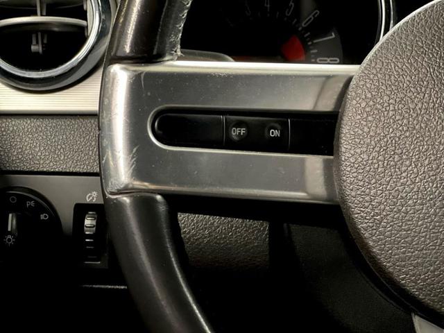 Photo of 2006 Green Ford Mustang