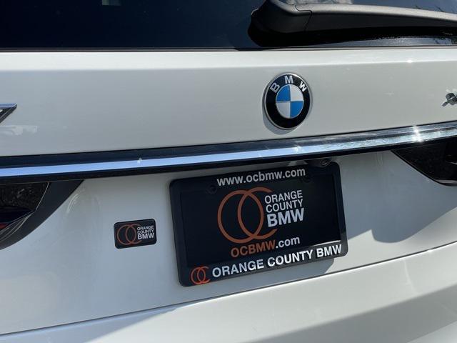 Photo of 2025 White Metallic BMW X7
