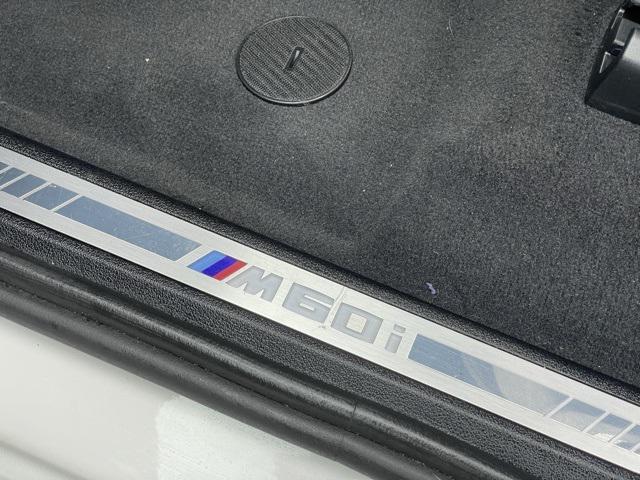 Photo of 2025 Mineral White Metallic BMW X7