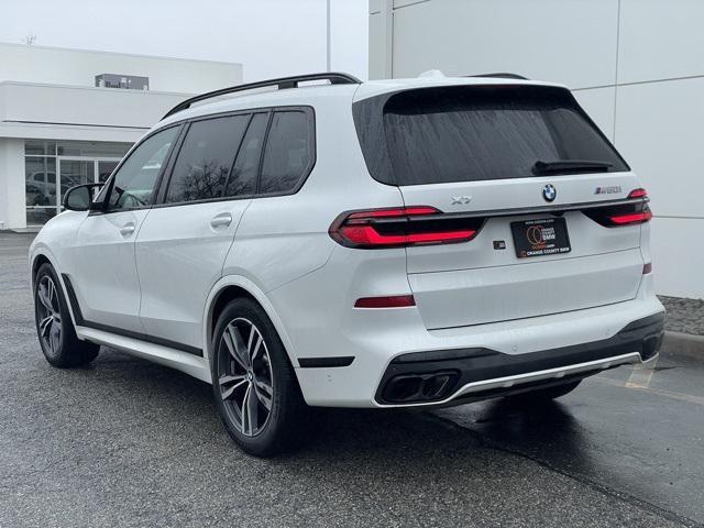 Photo of 2025 Mineral White Metallic BMW X7