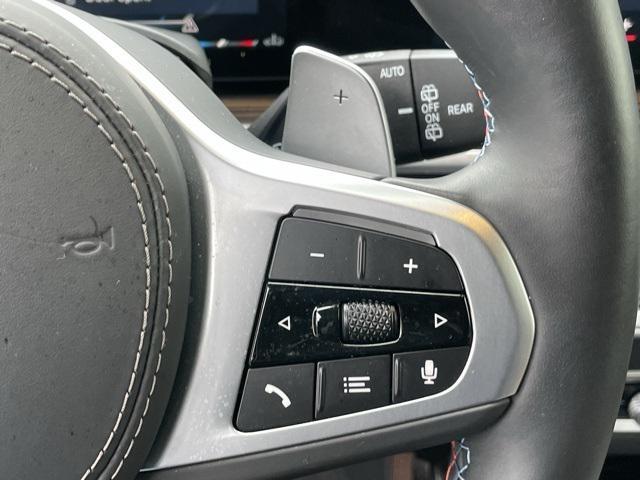 Photo of 2025 Mineral White Metallic BMW X7