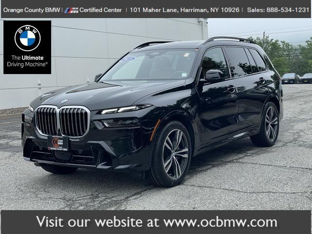 Photo of 2025 Black Sapphire Metallic BMW X7