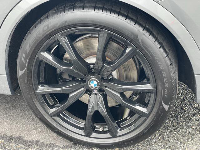 Photo of 2025 Gray Metallic BMW X7
