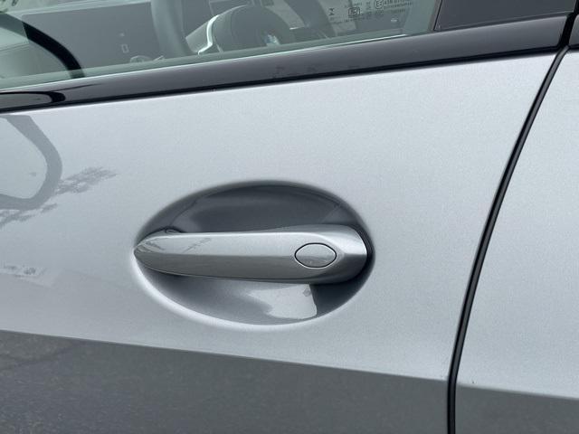Photo of 2025 Gray Metallic BMW X7