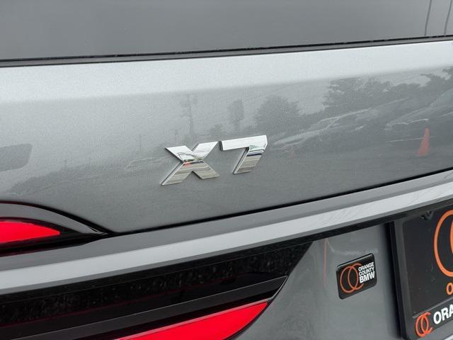 Photo of 2025 Gray Metallic BMW X7