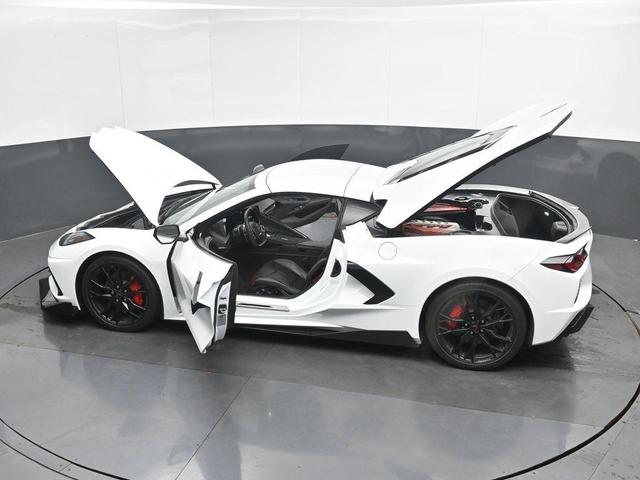 Photo of 2023 Arctic White Chevrolet Corvette