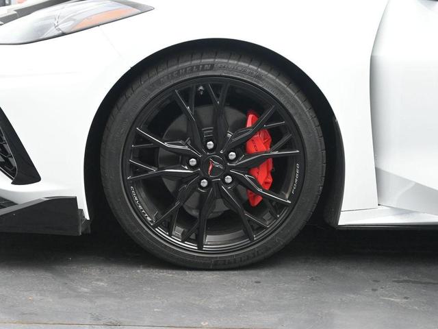 Photo of 2023 Arctic White Chevrolet Corvette