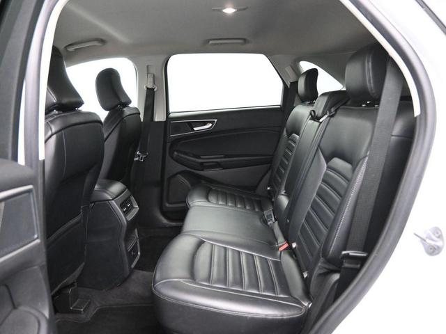 Photo of 2023 Oxford White Ford Edge