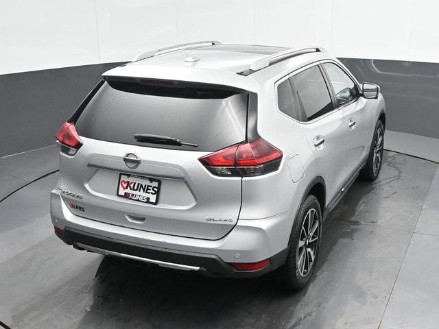 Photo of 2020 Brilliant Silver Metallic Nissan Rogue