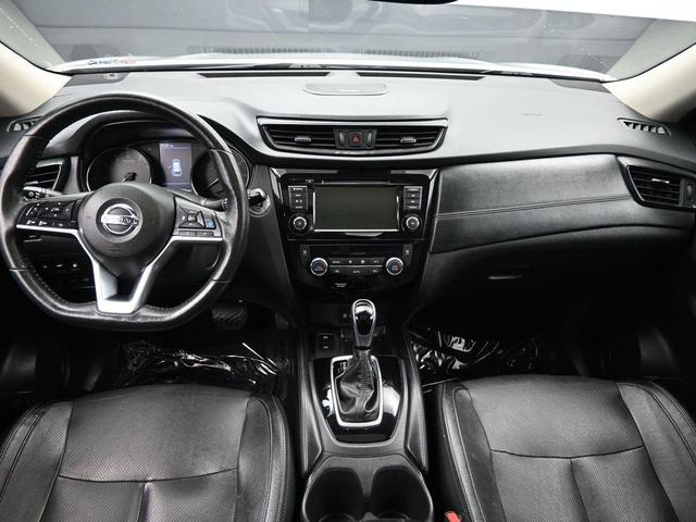 Photo of 2020 Brilliant Silver Metallic Nissan Rogue