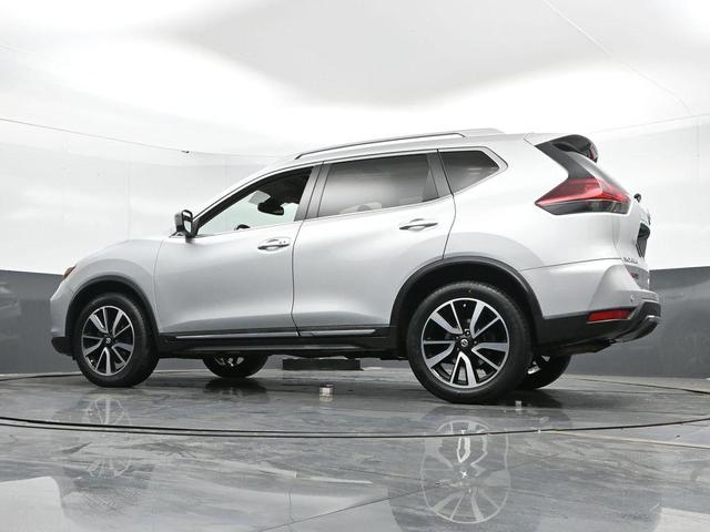 Photo of 2020 Brilliant Silver Metallic Nissan Rogue
