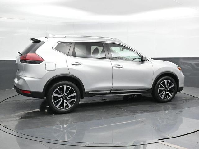 Photo of 2020 Brilliant Silver Metallic Nissan Rogue