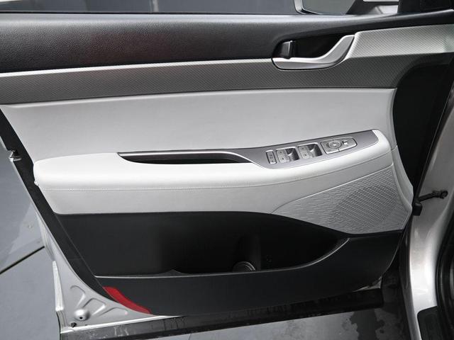 Photo of 2024 Silver Hyundai PALISADE