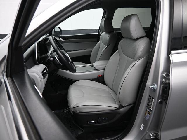 Photo of 2024 Silver Hyundai PALISADE
