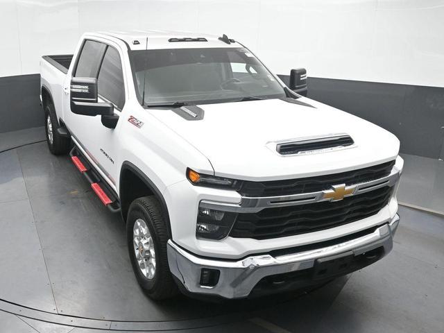 Photo of 2024 Summit White Chevrolet Silverado 2500