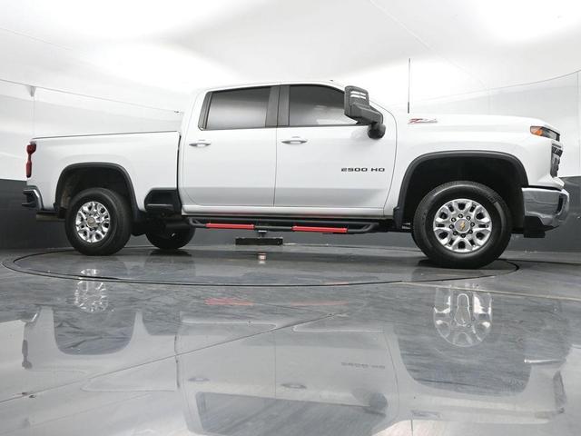 Photo of 2024 Summit White Chevrolet Silverado 2500