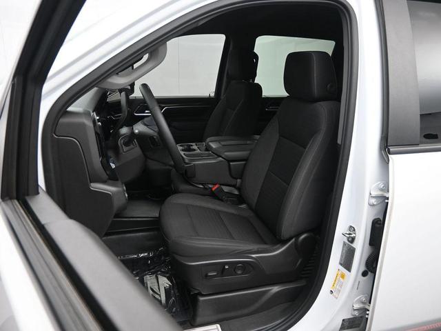 Photo of 2024 Summit White Chevrolet Silverado 2500