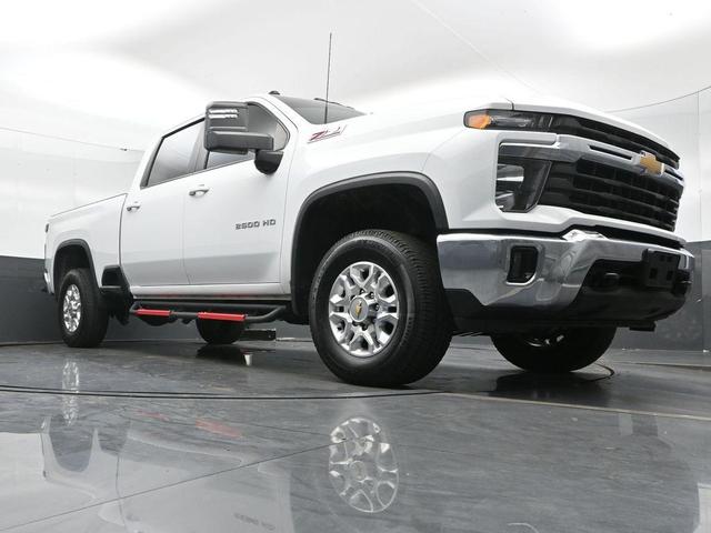 Photo of 2024 Summit White Chevrolet Silverado 2500