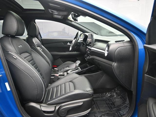 Photo of 2023 Blue Kia Forte