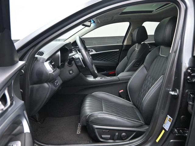 Photo of 2021 Himalayan Gray Genesis G70