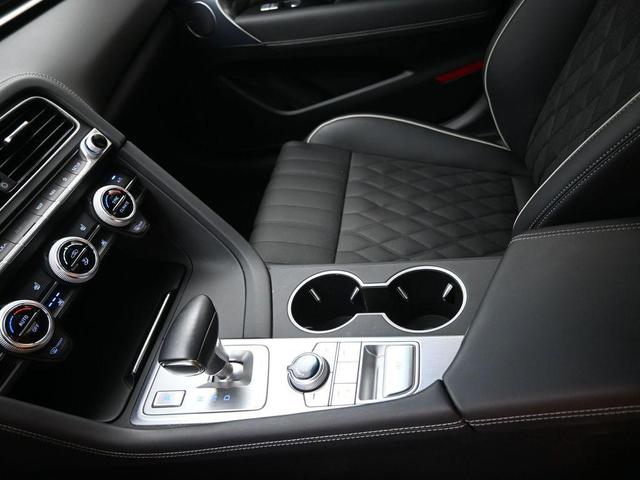 Photo of 2021 Himalayan Gray Genesis G70