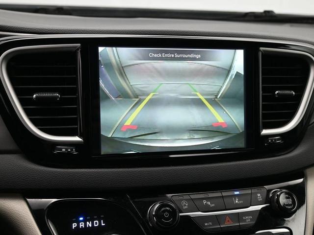 Photo of 2023 Granite Crystal Clearcoat Metallic Chrysler Pacifica