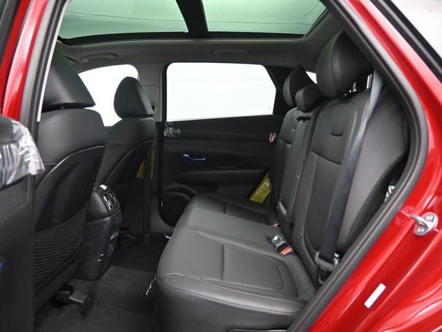 Photo of 2025 Red Hyundai TUCSON Hybrid