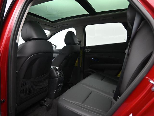 Photo of 2025 Red Hyundai TUCSON Hybrid