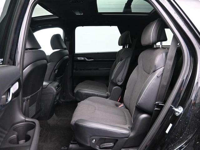 Photo of 2025 Abyss Black Pearl Hyundai PALISADE