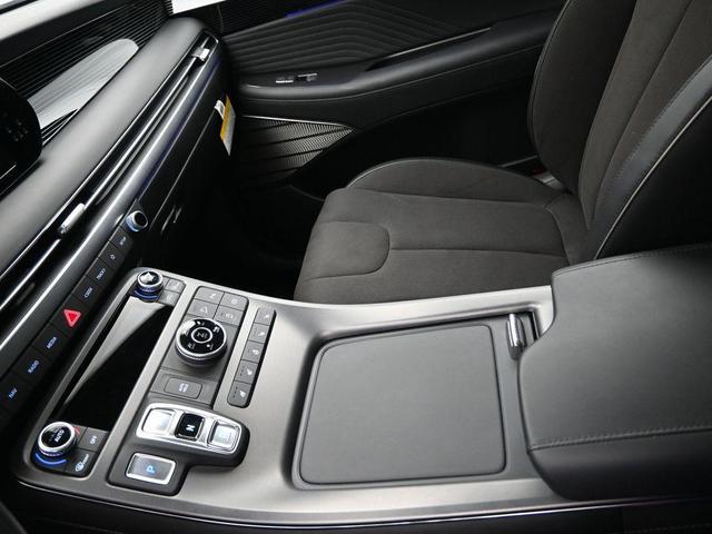 Photo of 2025 Abyss Black Pearl Hyundai PALISADE