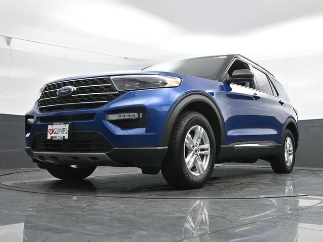 Photo of 2022 Blue Ford Explorer
