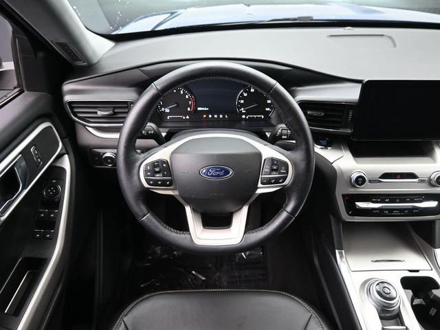Photo of 2022 Blue Ford Explorer