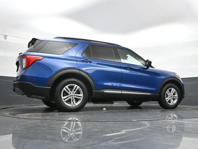 Photo of 2022 Blue Ford Explorer