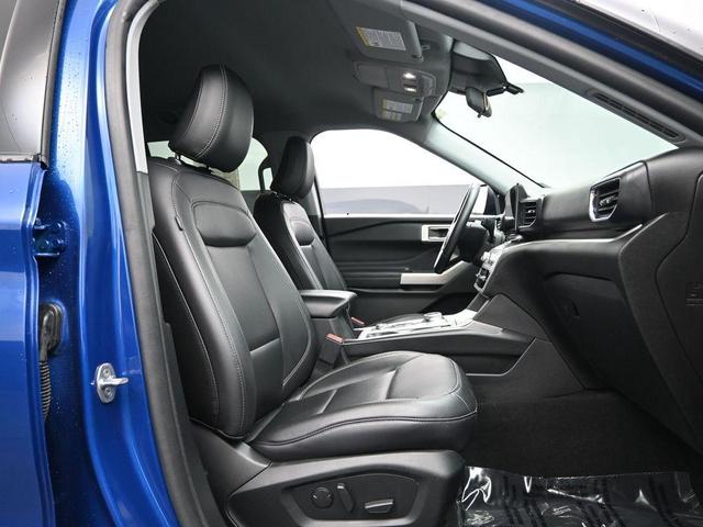 Photo of 2022 Blue Ford Explorer