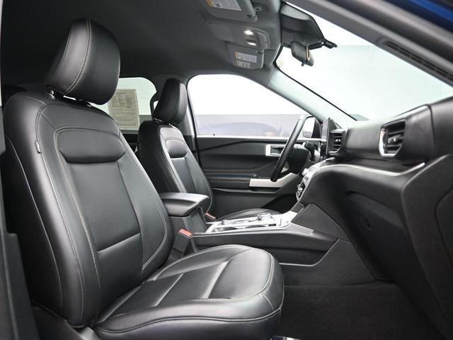 Photo of 2022 Blue Ford Explorer