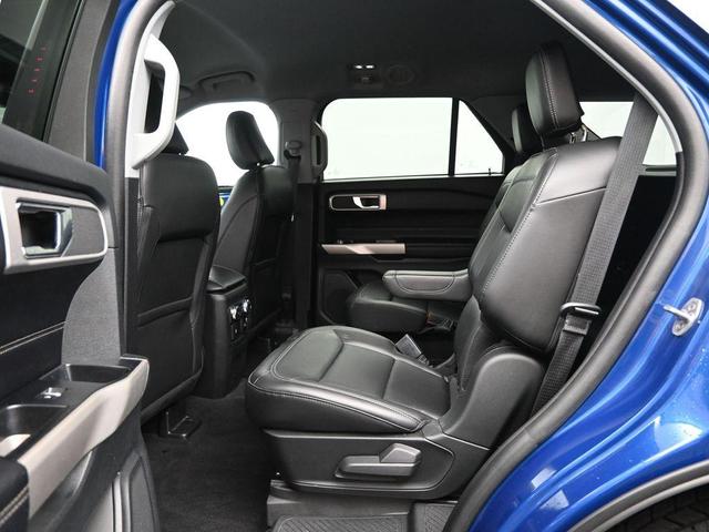 Photo of 2022 Blue Ford Explorer