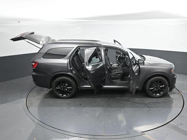 Photo of 2018 Granite Clearcoat Metallic Dodge Durango