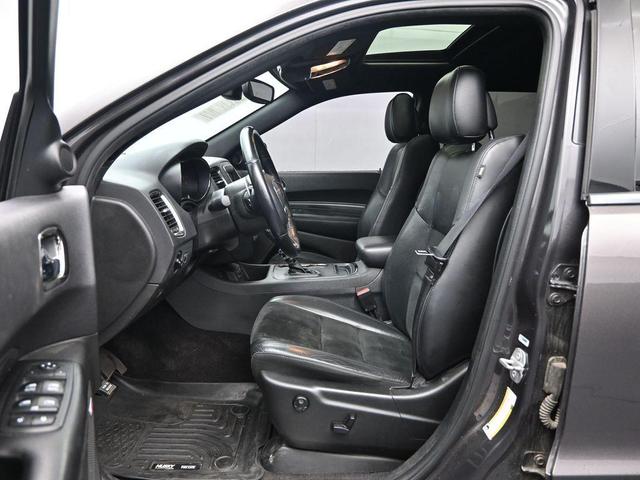 Photo of 2018 Granite Clearcoat Metallic Dodge Durango