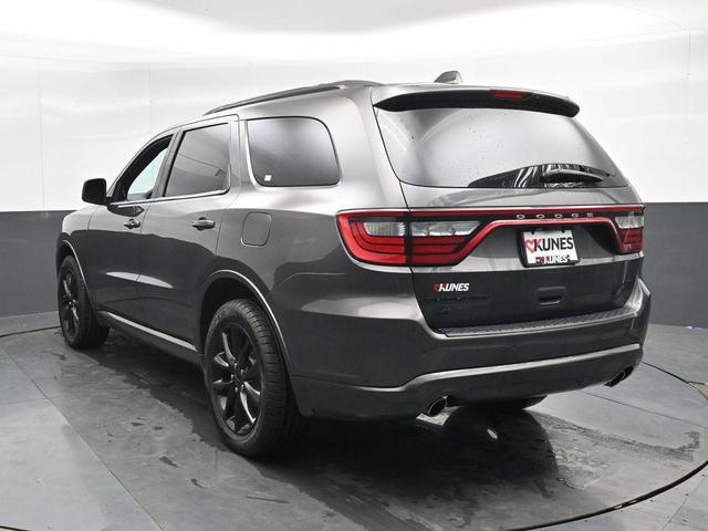 Photo of 2018 Granite Clearcoat Metallic Dodge Durango