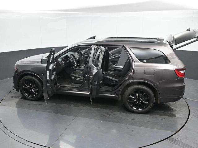 Photo of 2018 Granite Clearcoat Metallic Dodge Durango