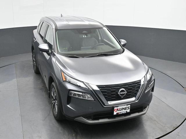 Photo of 2023 Gun Metallic Nissan Rogue