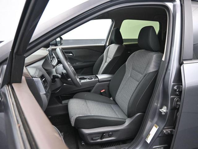 Photo of 2023 Gun Metallic Nissan Rogue