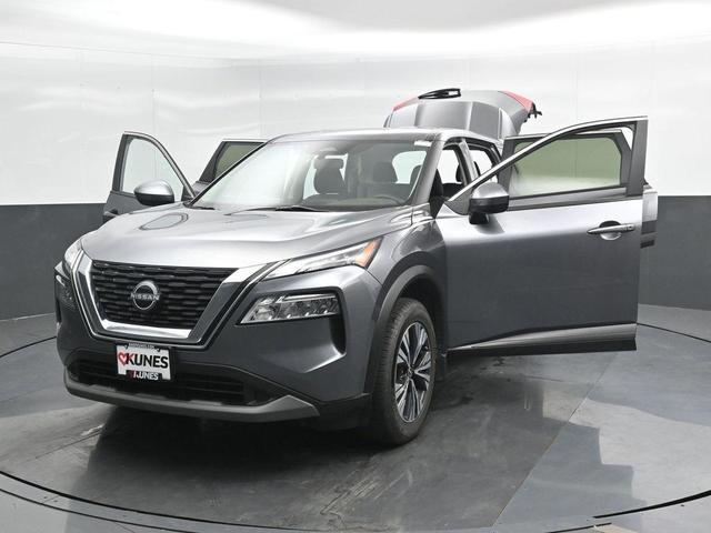 Photo of 2023 Gun Metallic Nissan Rogue