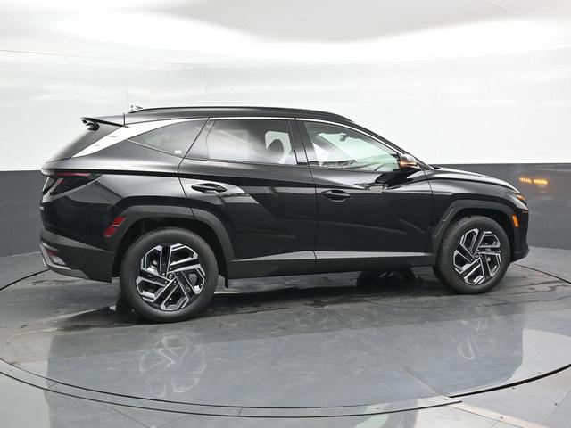 Photo of 2025 Ash Black Hyundai TUCSON Hybrid