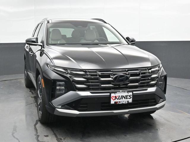 Photo of 2025 Ash Black Hyundai TUCSON Hybrid