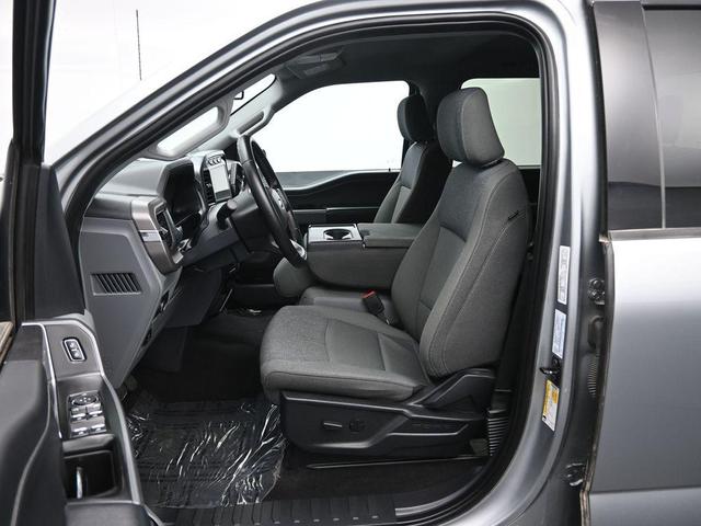 Photo of 2024 Iconic Silver Metallic Ford F-150